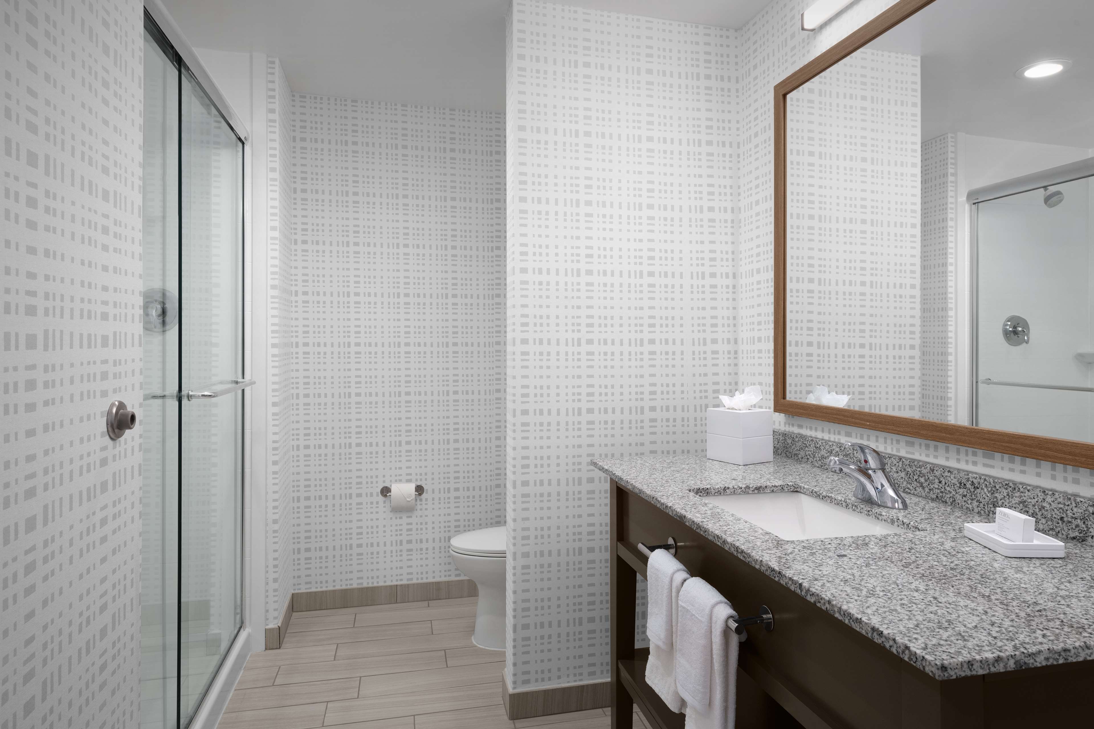 Hampton Inn by Hilton Washington DC NoMa Union Station - Tap to explore photos