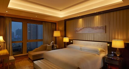 Hilton Zhengzhou Room Type - ONE BEDROOM KING SUITE