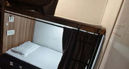Sharda Residency and Dormitory Room Type - Cabin Dormitory Uper