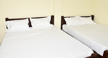 SRI NAVANEETHA KRISHNA MAHAL &RESIDENCY Room Type - family suit room SRI NAVANEETHA KRISHNA MAHAL &RESIDENCY Room Type - family suit room