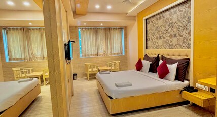 Hotel Neelkamal Room Type - Deluxe King