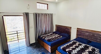 Shivay guest house Room Type - Bedroom 4