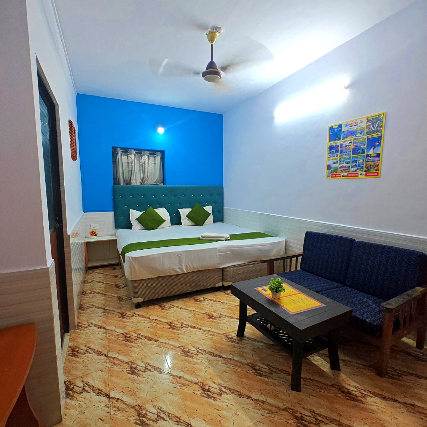 Dolphin Studio Apartment - Tap to explore photos