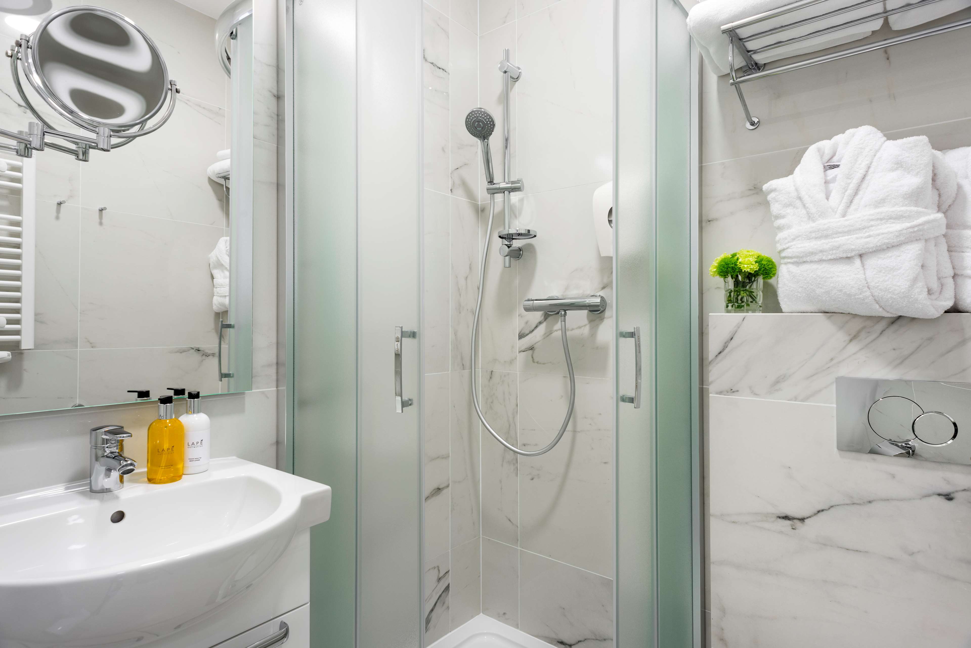 Best Western Plus Krakow Old Town - Tap to explore photos