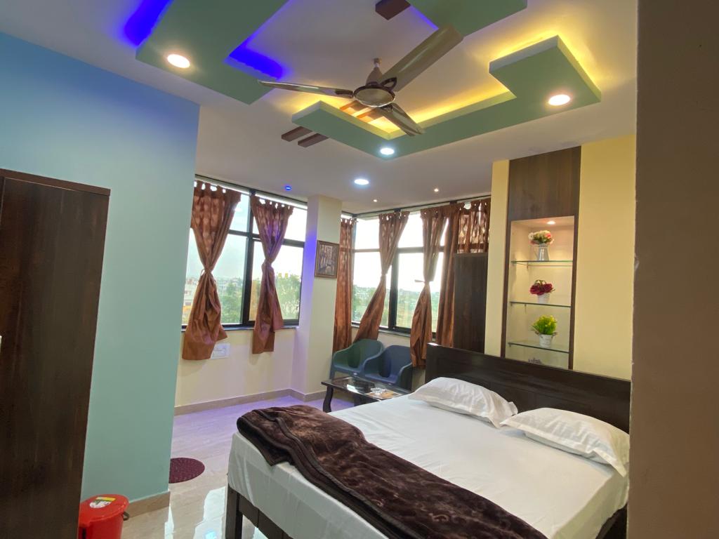 HOTEL LAKSH  LODGEING & BORDING - Tap to explore photos
