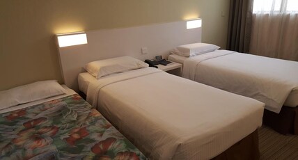 YMCA @ One Orchard Room Type - Standard Triple Room