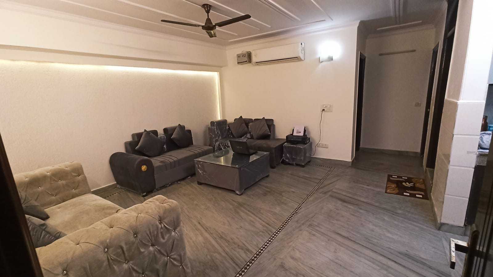 Hotel O Platinum Key - Tap to explore photos