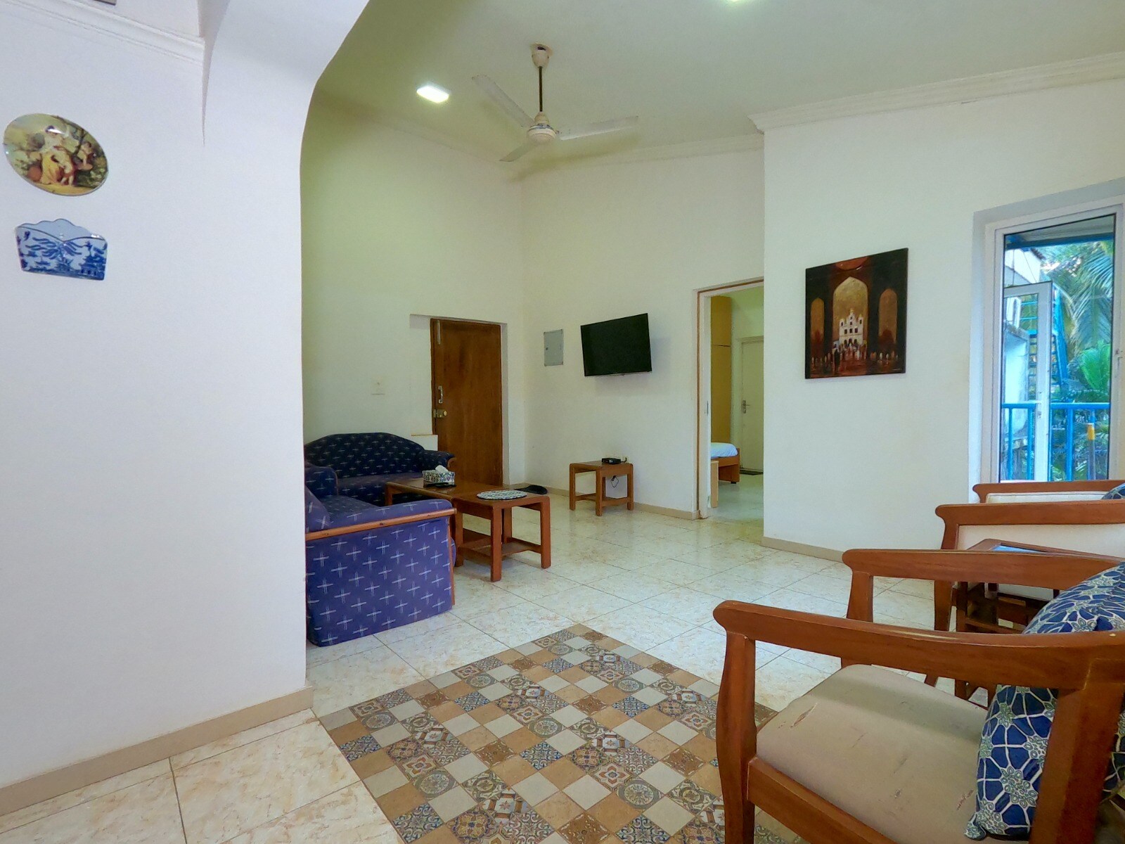 Rossio 2BHK with WiFi and PowerBackup at Calangute Beach - Tap to explore photos