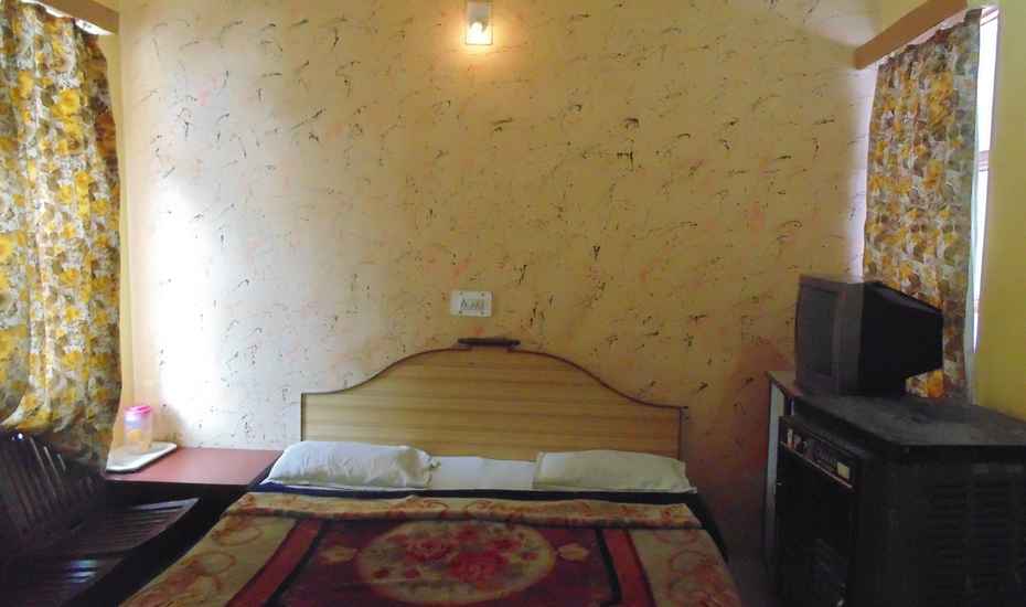 Hotel Georgiya lodging - Tap to explore photos