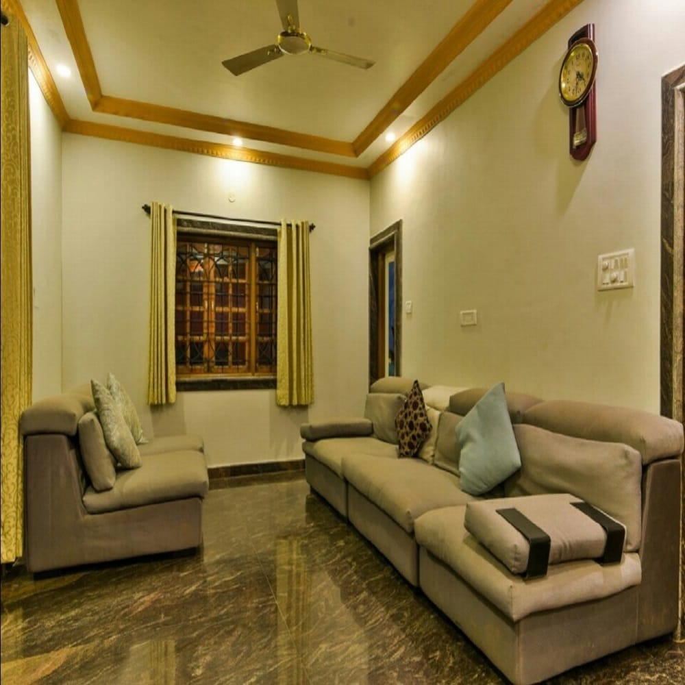 RIVER VIEW 3BHK SAIDHAM VILLA NEAR CANDOLIM BEACH - Tap to explore photos