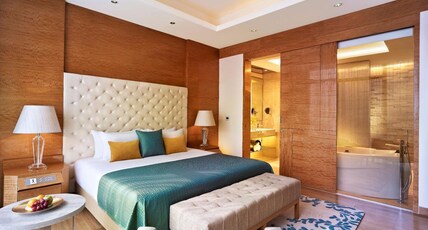 Taj City Centre, Gurugram Room Type - Luxury Suite
