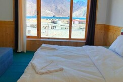 Vajra Inn