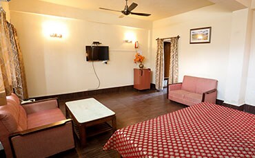 Hotel Yamini Room Type - Deluxe Room Hotel Yamini Room Type - Deluxe Room