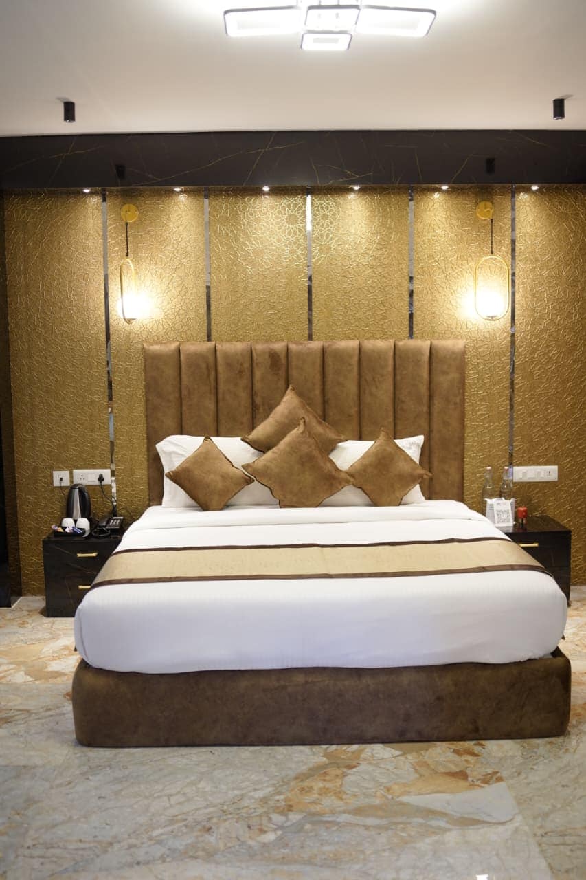 Mystery Maze Resort and Spa - Tap to explore photos