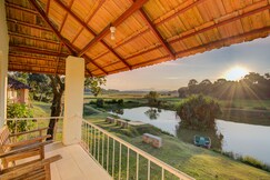 Silver Oaks Resort Cottage | Rooms & Pool