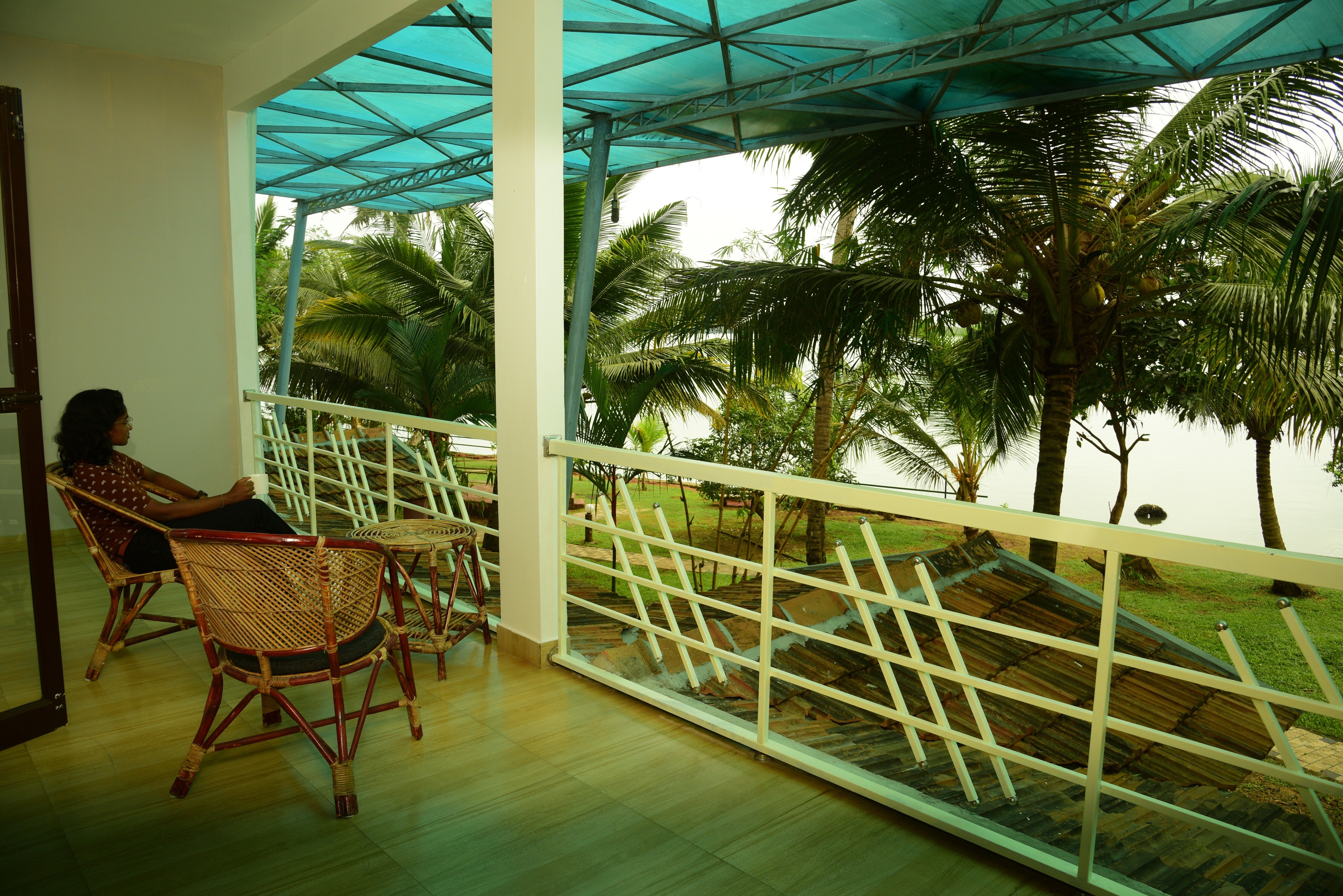 Lake n River Resort Munroe Island - Tap to explore photos