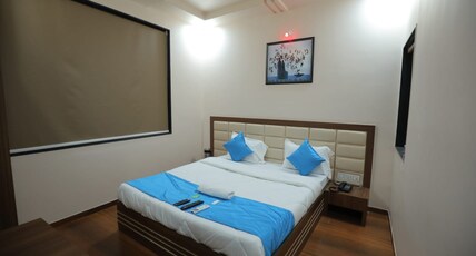 Hotel Raviraj Palace Room Type - Deluxe