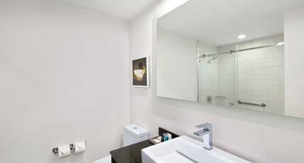 Crowne Plaza Corobici Room Type - 2 Double Beds Standard with Lounge Access on Top Floor Crowne Plaza Corobici Room Type - 2 Double Beds Standard with Lounge Access on Top Floor