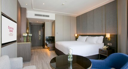 Centara Grand at CentralWorld Room Type - Club Superior Hollywood Centara Grand at CentralWorld Room Type - Club Superior Hollywood
