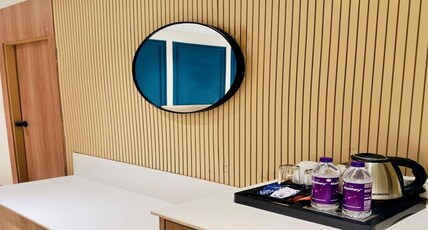Hotel Himalaya@Harkipauri Road Room Type - Deluxe AC Room With Guaranteed Hygiene