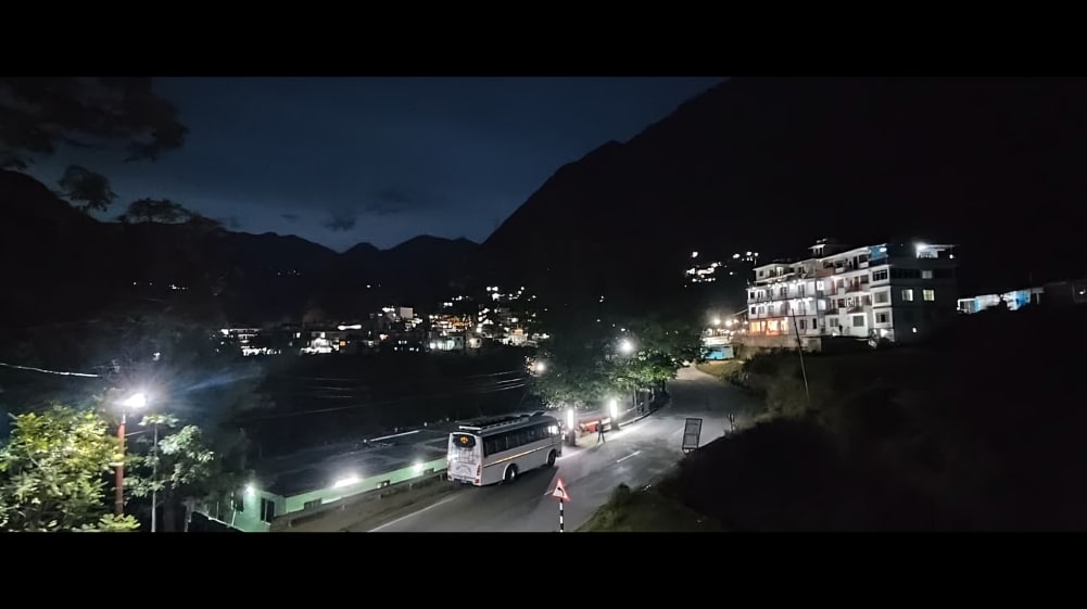 Hotel Shri Mahavir - Tap to explore photos