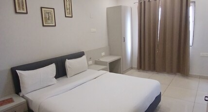 Hotel Square 36 Room Type - Deluxe Room