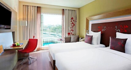 Novotel Bengaluru Outer Ring Road Room Type - Premier Twin Bed
