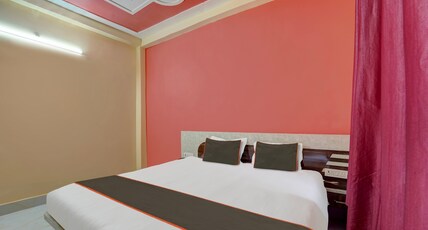 OYO 817482 Siddhi Vinayak Hotel & Banquets Room Type - Classic