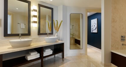 Kimpton Epic Hotel, an IHG hotel Room Type - 1 King Suite Kimpton Epic Hotel, an IHG hotel Room Type - 1 King Suite