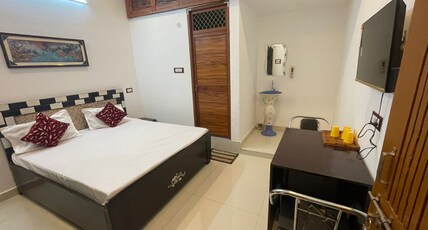 Govind Guest House Near Ram Mandir Ayodhya Room Type - Deluxe Luxury Room