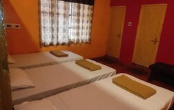 8 Bedded Ac room
