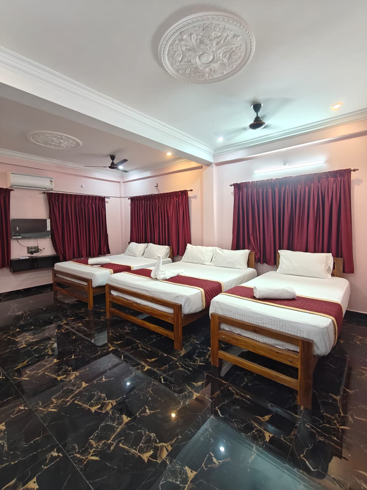 RD Resort Beach View - Tap to explore photos