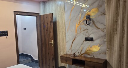 Kailash Homestay Room Type - Double Room with Private Bathroom