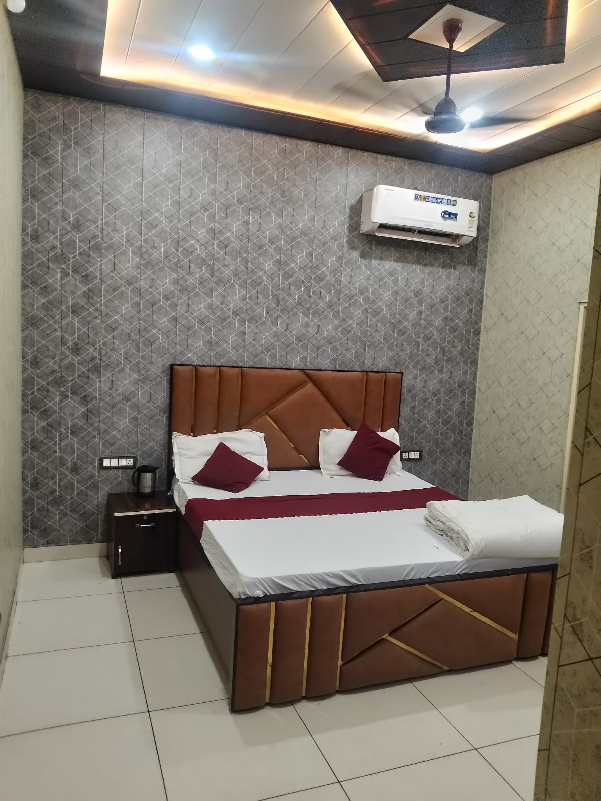 Hotel Viraj Anaaj Mandi Panipat - Tap to explore photos