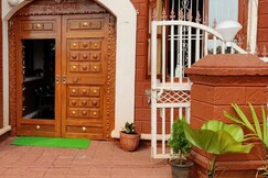 Redstone House by Ekdant Holiday Home