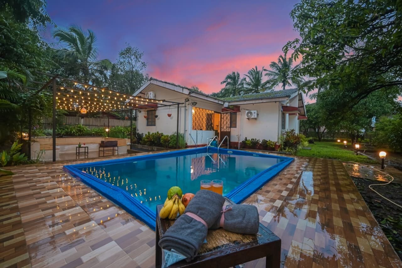 3Bhk Florista Spacious Villa , Gazebo , pool - Tap to explore photos