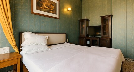 QILA RESORT Room Type - MAHARAJA SUITE ROOM WITH BATHTUB