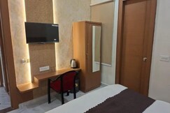 FabHotel Shree Priyasharnam
