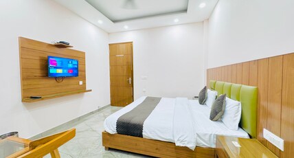 Hotel Grace, Chandigarh Room Type - Deluxe Room