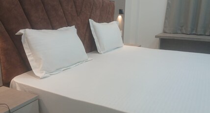 Hotel Shanti Residency Vrindavan Room Type - Deluxe Triple Bed Room