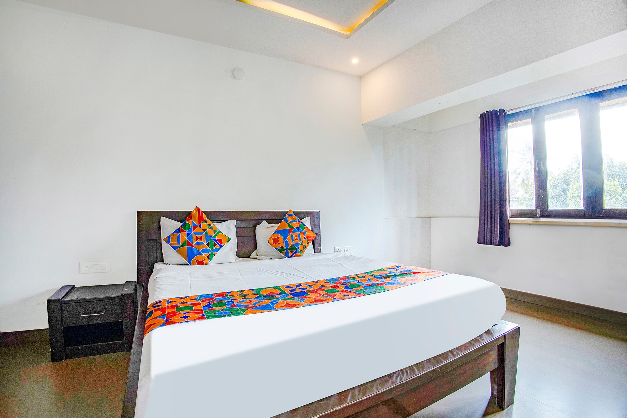 FabHotel Comfort Stays - Nr. Miramar Beach - Tap to explore photos