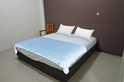 Hotel O Wisma Deli Syariah Near RSUD Nene Mallomo Sidenreng Rappang