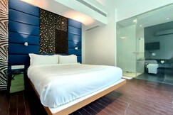 The Sky Imperial Hotel Yahvi