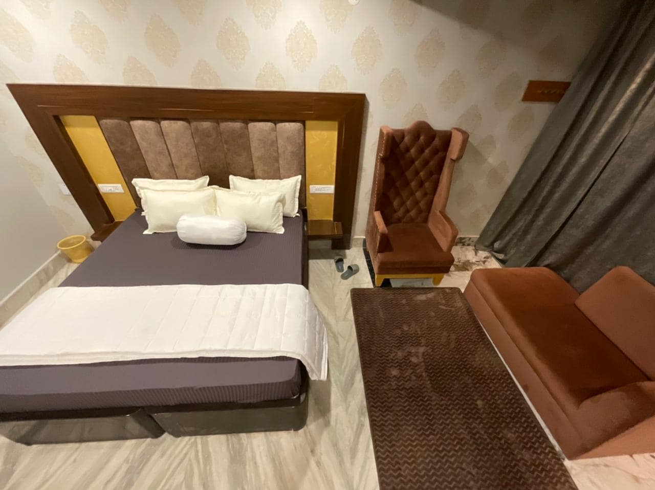 HOTEL PARADISE PALACE - Tap to explore photos