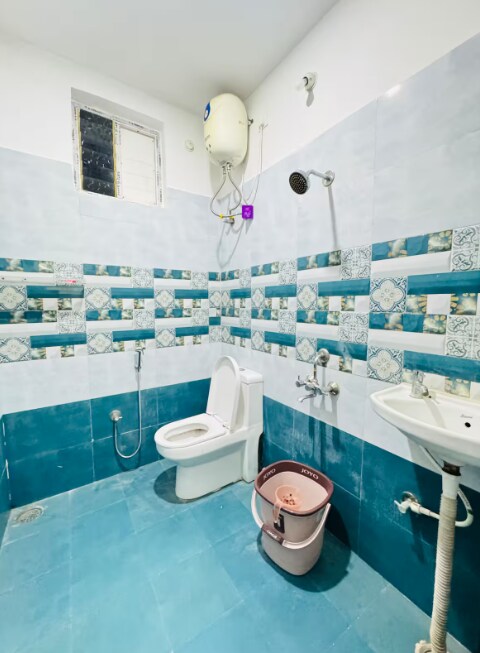 Charter Stays  Terrace 1BHK in Gachibowli Near AIG Hospital - Tap to explore photos