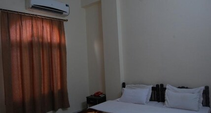 Hotel Ranthombhore Green Valley Room Type - Deluxe Non A.C. Room