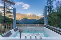 Soothing Jacuzzi Nest By Bastiat Stays