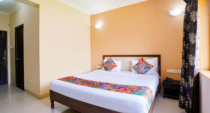 Oriva Rendezvous Beach Resort - Nr. Dona Paula Beach Room Type - Premium Room