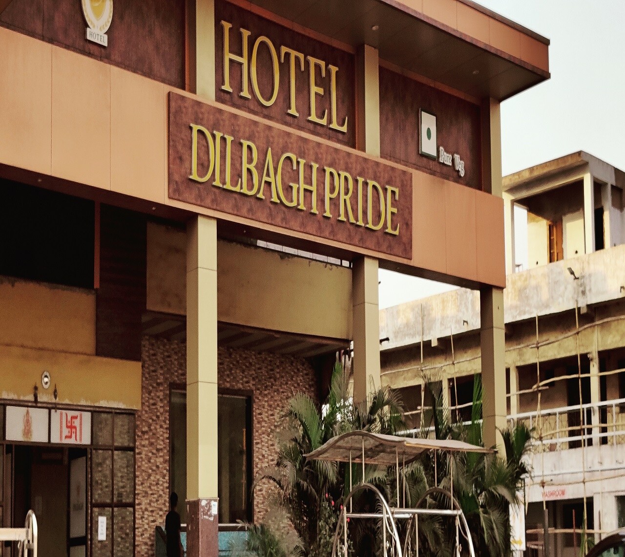 Hotel Dilbag Pride - Tap to explore photos