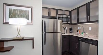 Staybridge Suites Denver South - Highlands Ranch Room Type - 1 Queen Studio Suite